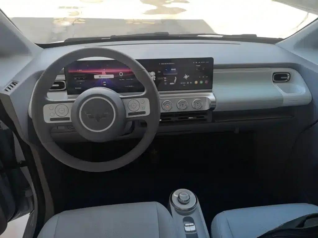 Wuling Air ev Clear Sky 2023 Model, Four-Seat - Advanced Edition — миниатюра 10