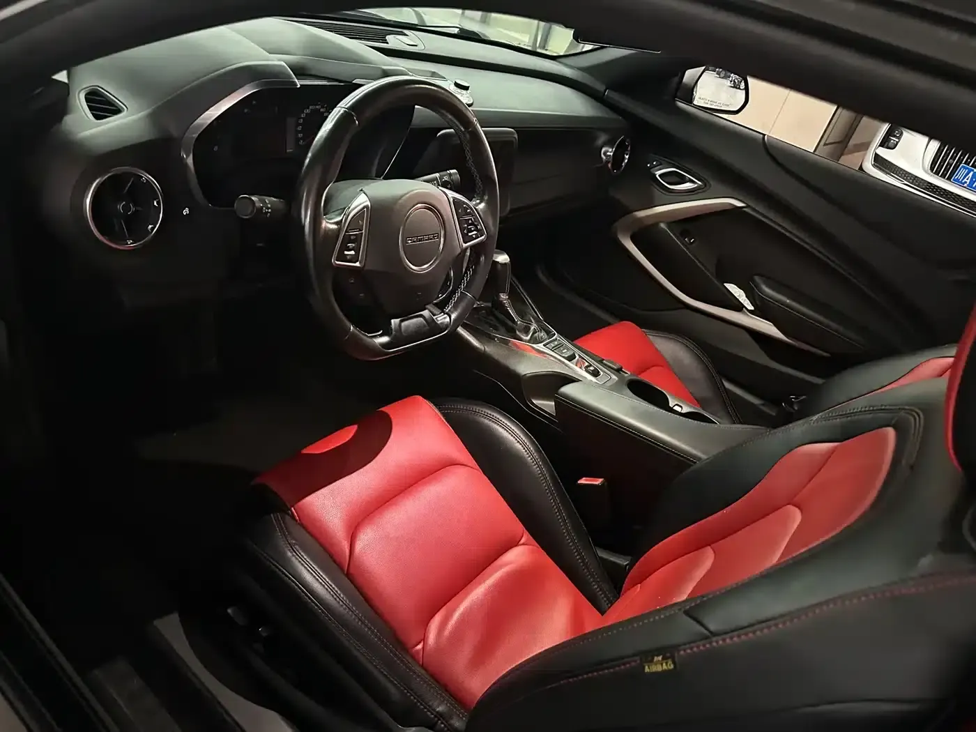 2017 Camaro 2.0T RS — миниатюра 4