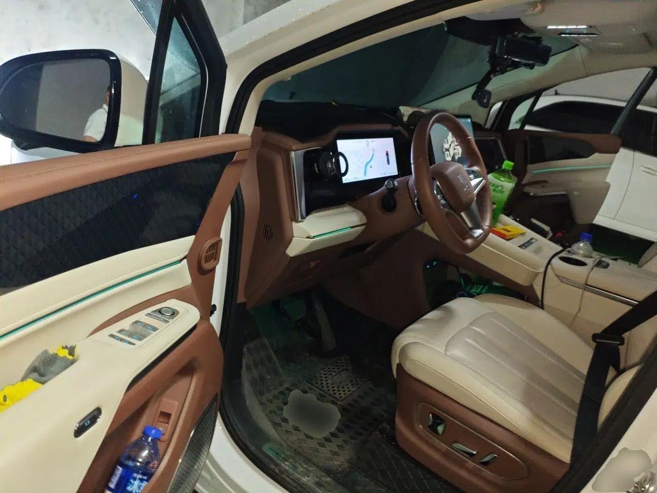 BYD Xia 2025 DM-i 1.5T 180km Excellence Model — миниатюра 16