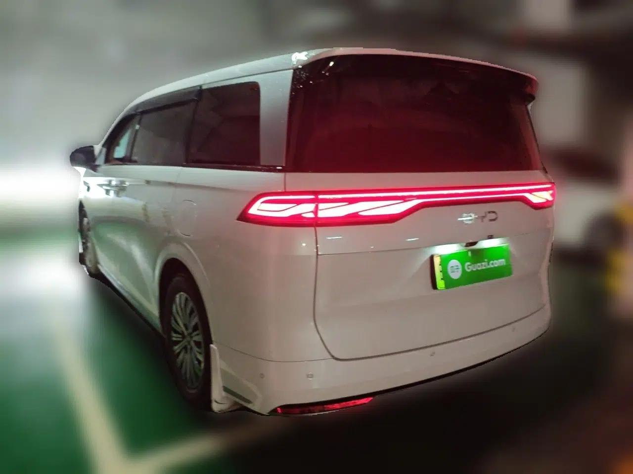 BYD Xia 2025 DM-i 1.5T 180km Excellence Model — миниатюра 4