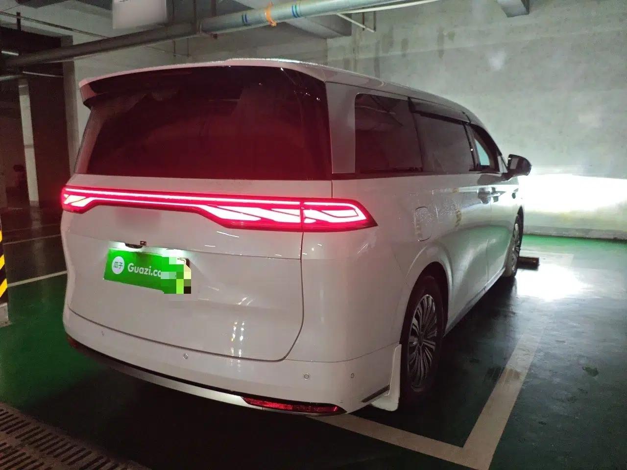 BYD Xia 2025 DM-i 1.5T 180km Excellence Model — миниатюра 6