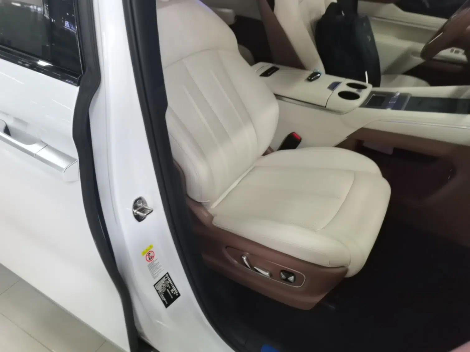 BYD Xia 2025 DM-i 1.5T 180km Beyond Edition — миниатюра 19