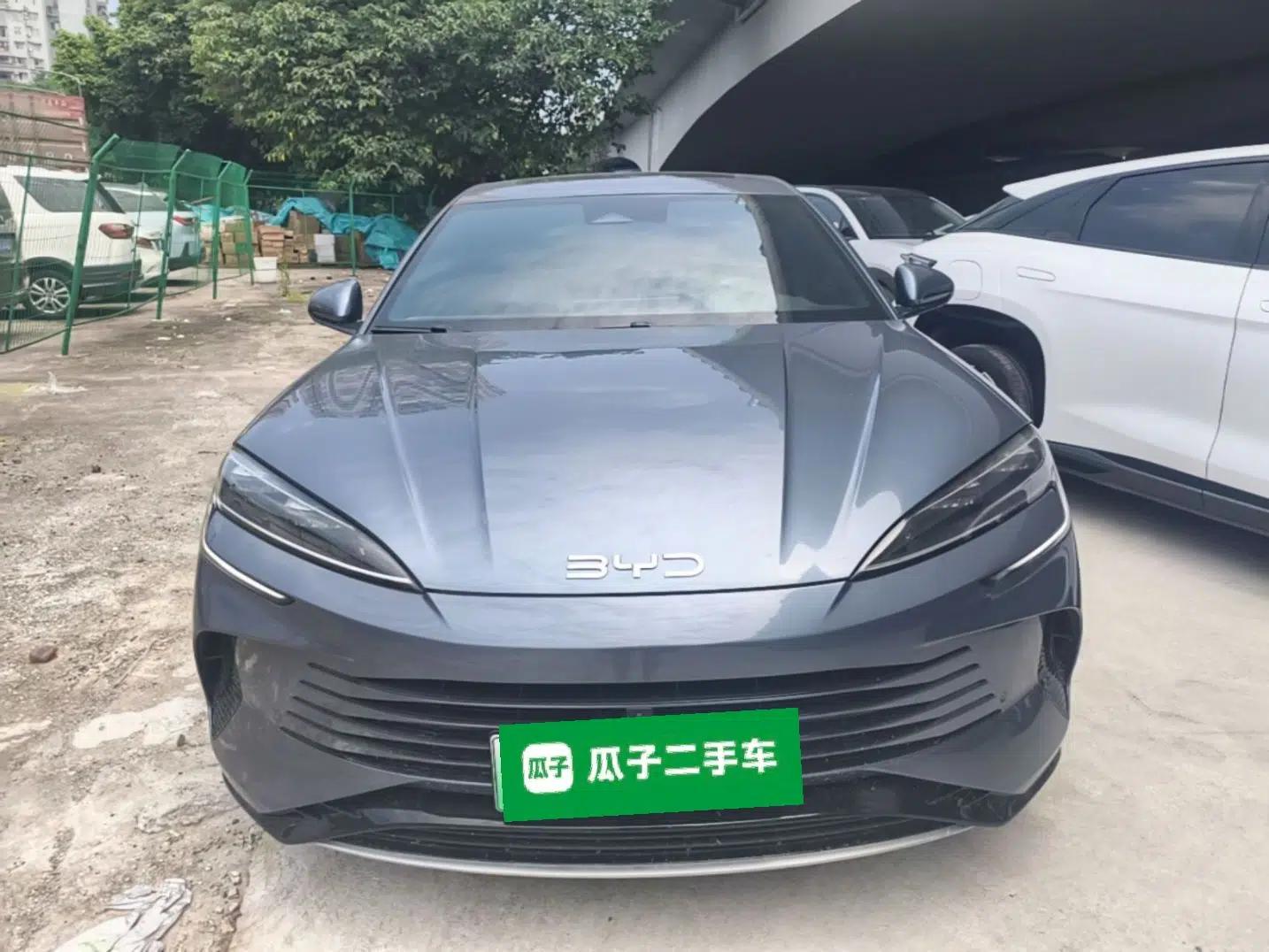 BYD Seal 07 DM-i 2025 DM-i 1.5L 125km Luxury Model — миниатюра 2