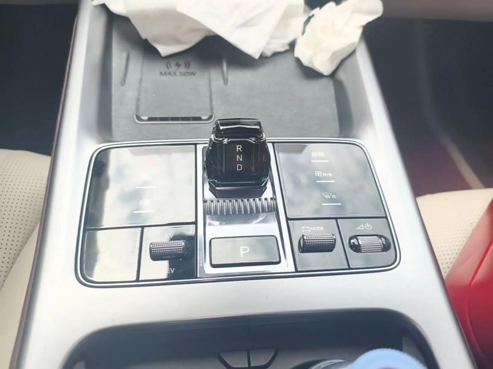 BYD Seal 07 DM-i 2025 DM-i 1.5L 125km Luxury Model — миниатюра 16