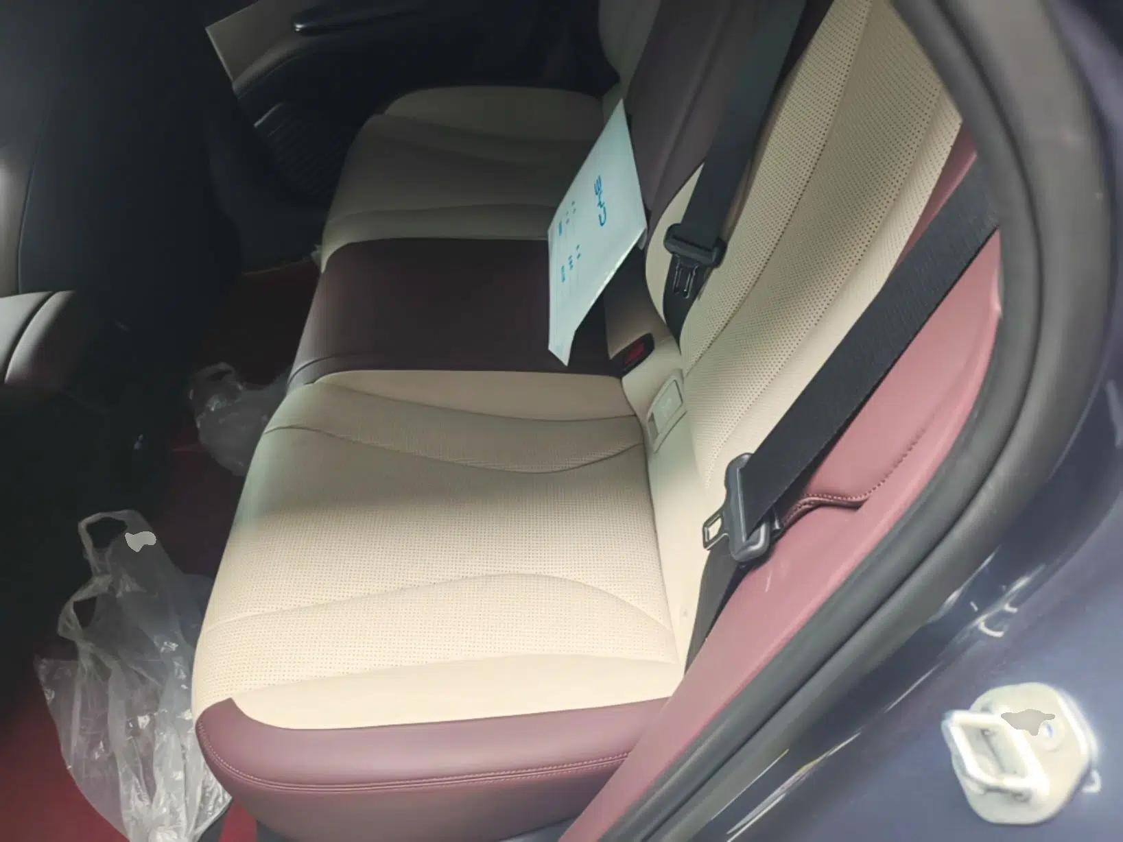 BYD Seal 07 DM-i 2025 DM-i 1.5L 125km Luxury Model — миниатюра 20