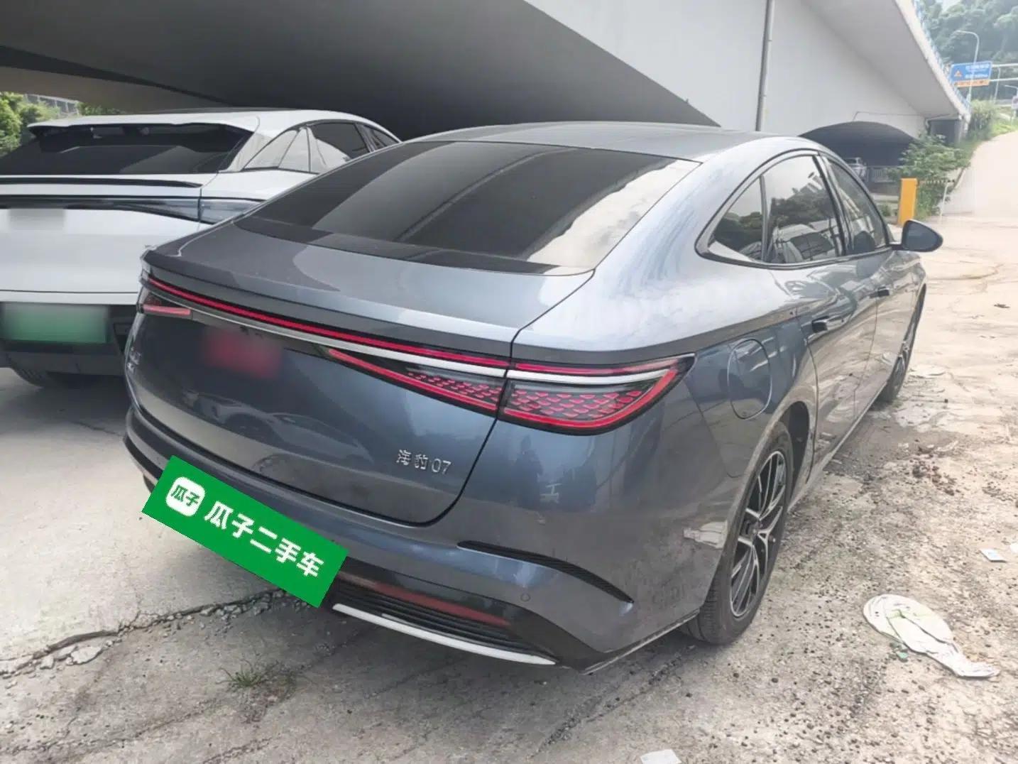 BYD Seal 07 DM-i 2025 DM-i 1.5L 125km Luxury Model — миниатюра 6