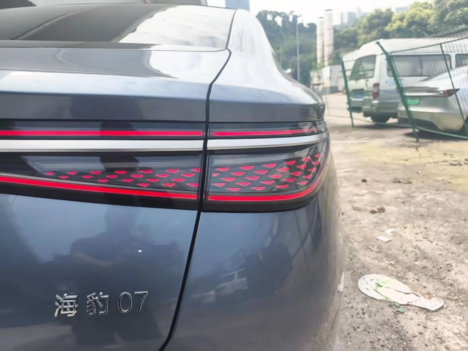 BYD Seal 07 DM-i 2025 DM-i 1.5L 125km Luxury Model — миниатюра 9