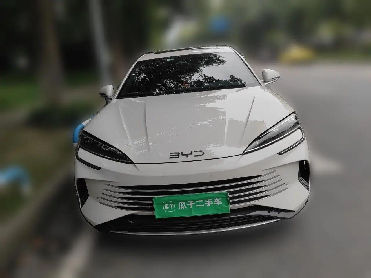 BYD Seal 07 DM-i 2025 DM-i 1.5L 125km Luxury Model — миниатюра 2