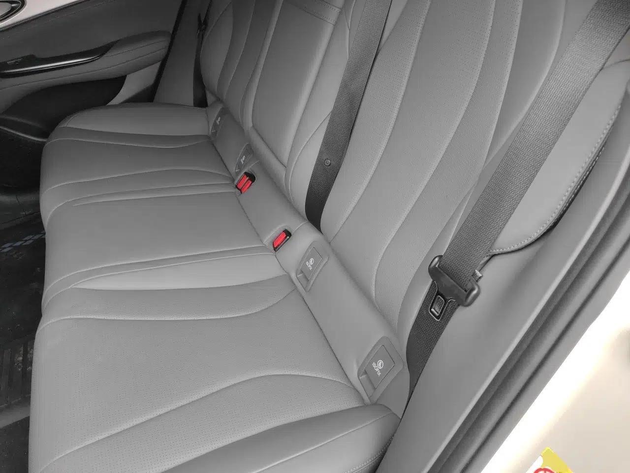 BYD Seal 07 DM-i 2025 DM-i 1.5L 125km Luxury Model — миниатюра 17