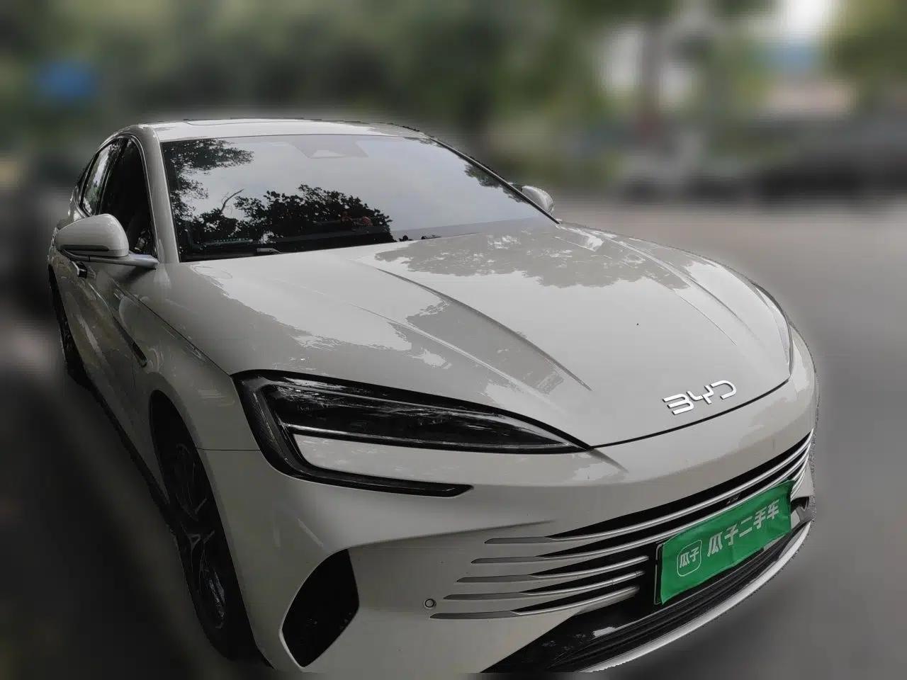 BYD Seal 07 DM-i 2025 DM-i 1.5L 125km Luxury Model — миниатюра 3