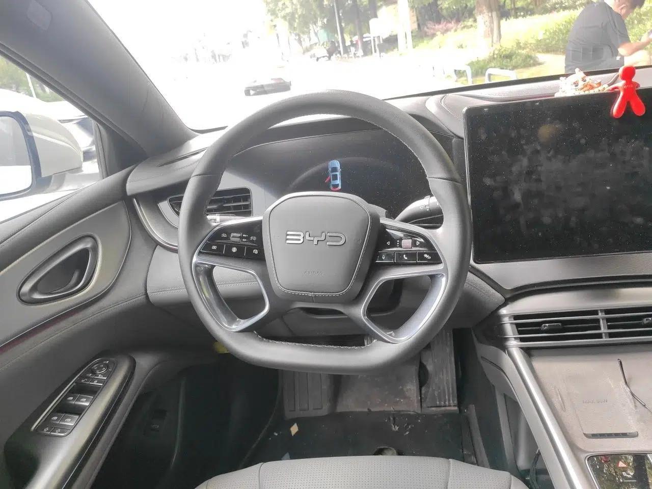 BYD Seal 07 DM-i 2025 DM-i 1.5L 125km Luxury Model — миниатюра 10