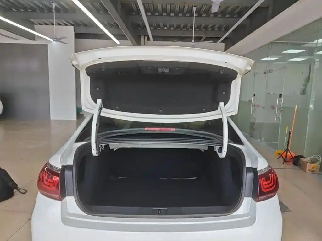Citroën C4 2018 1.6L Automatic Luxury — миниатюра 19
