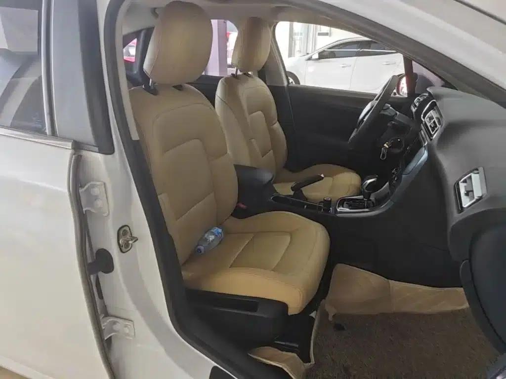 Citroën C4 2018 1.6L Automatic Luxury — миниатюра 25