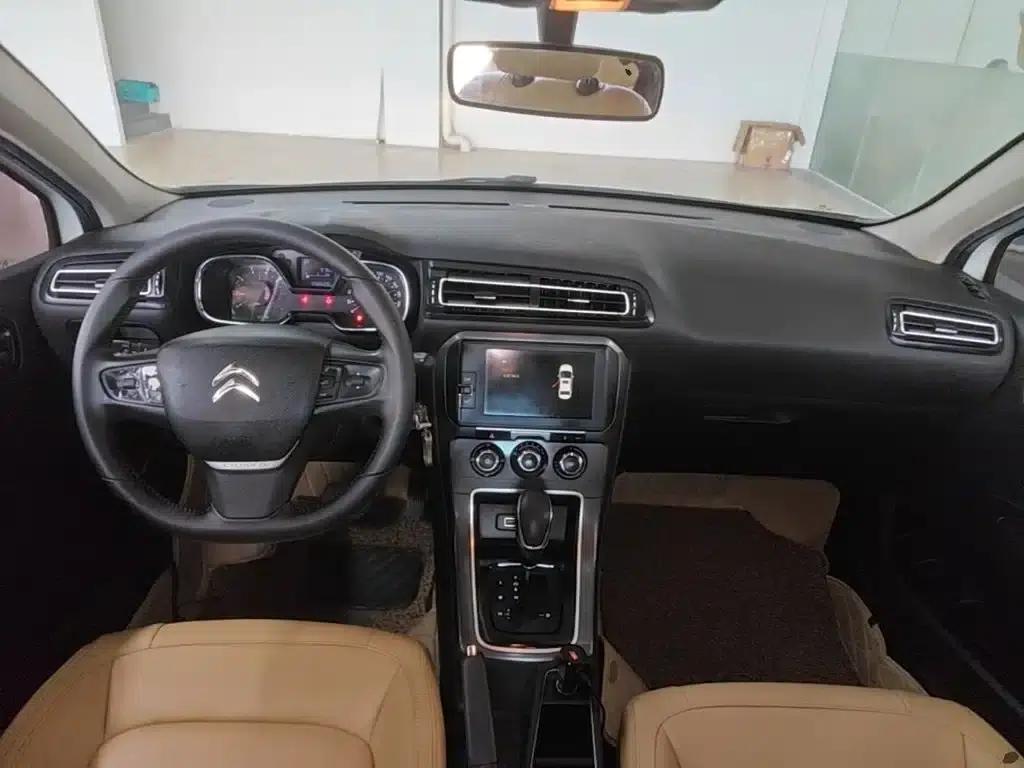 Citroën C4 2018 1.6L Automatic Luxury — миниатюра 10