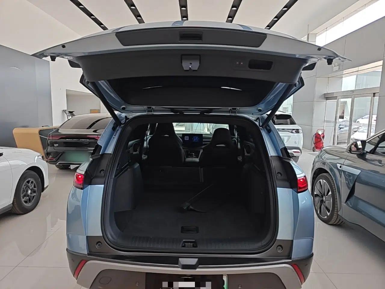BYD Frigate 07 2023 DM-i 100KM Prestige Model — миниатюра 22