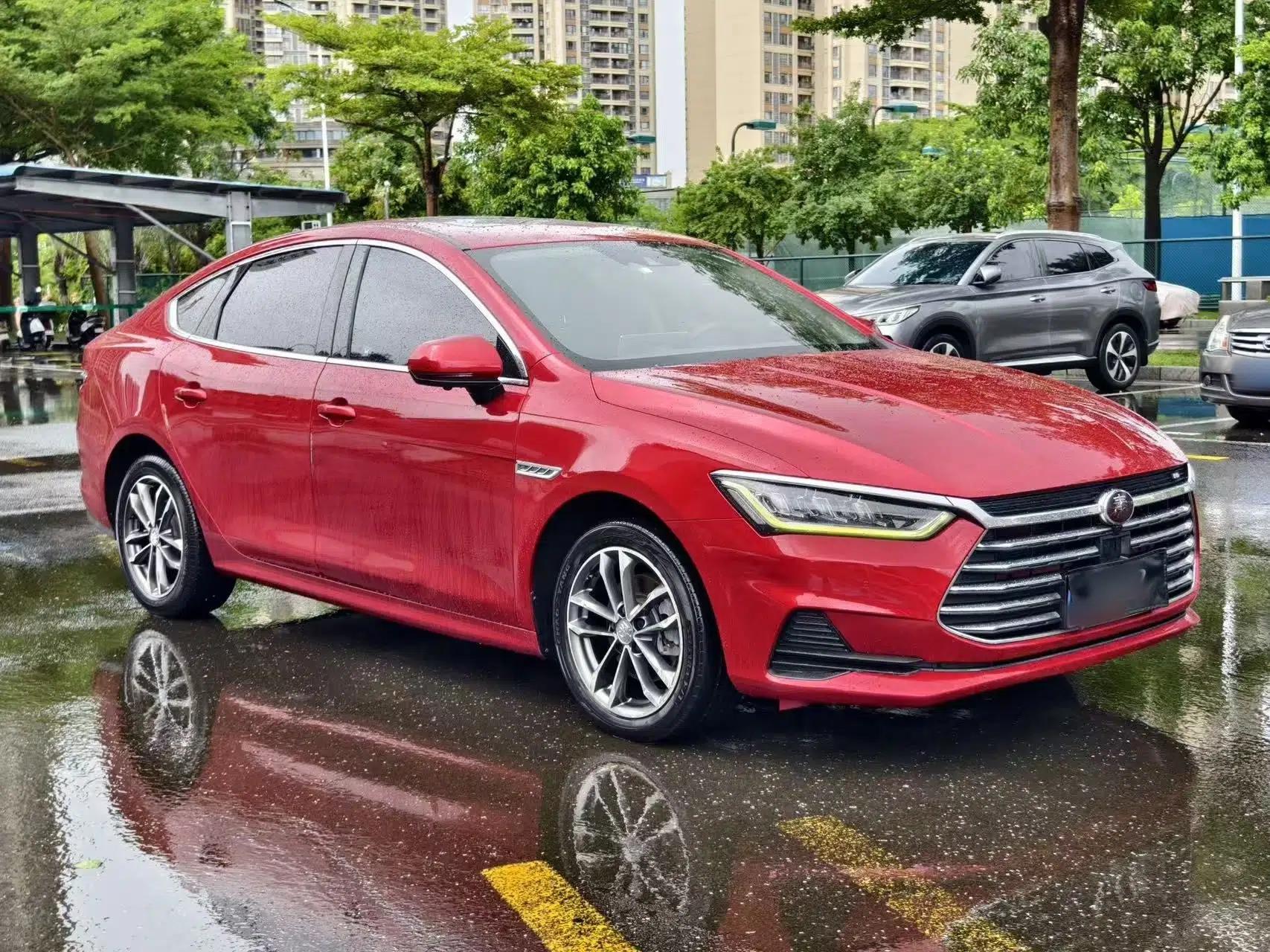 BYD Qin Pro 2018 1.5TI Automatic Smart Connect Luxury Edition — миниатюра 3