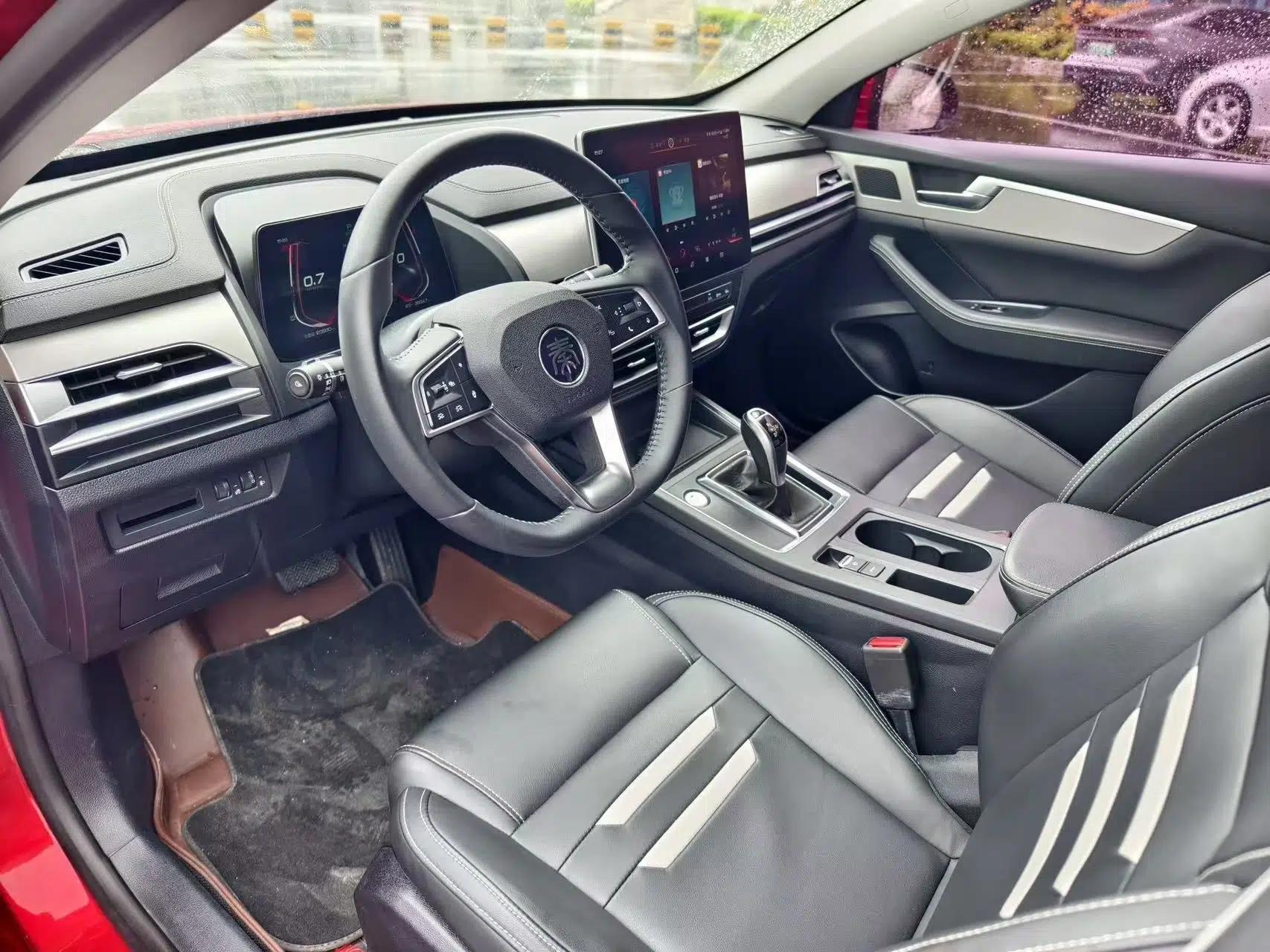 BYD Qin Pro 2018 1.5TI Automatic Smart Connect Luxury Edition — миниатюра 8