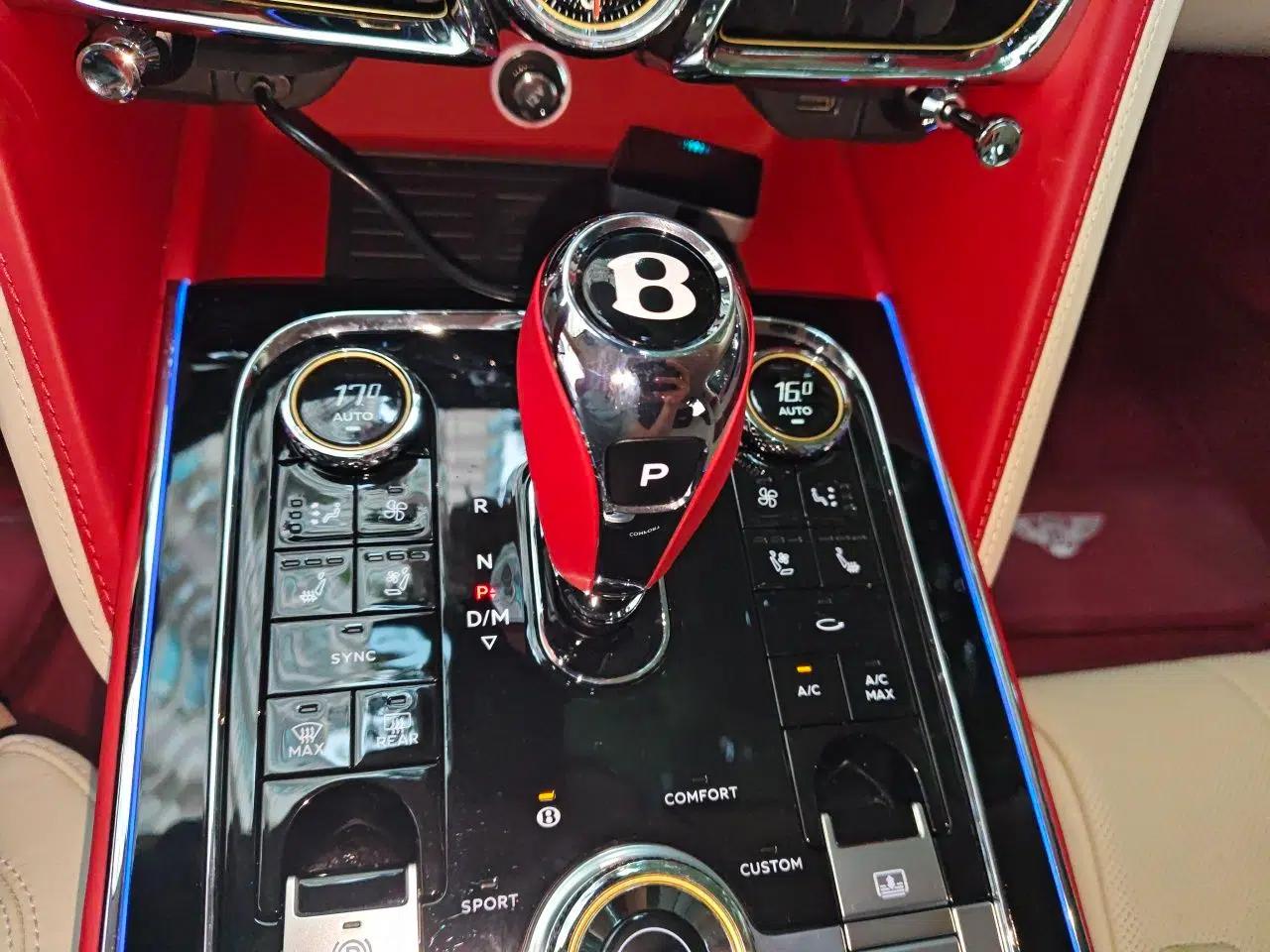 Bentley Flying Spur Plug-in Hybrid 2024 2.9T V6 Hybrid — миниатюра 14