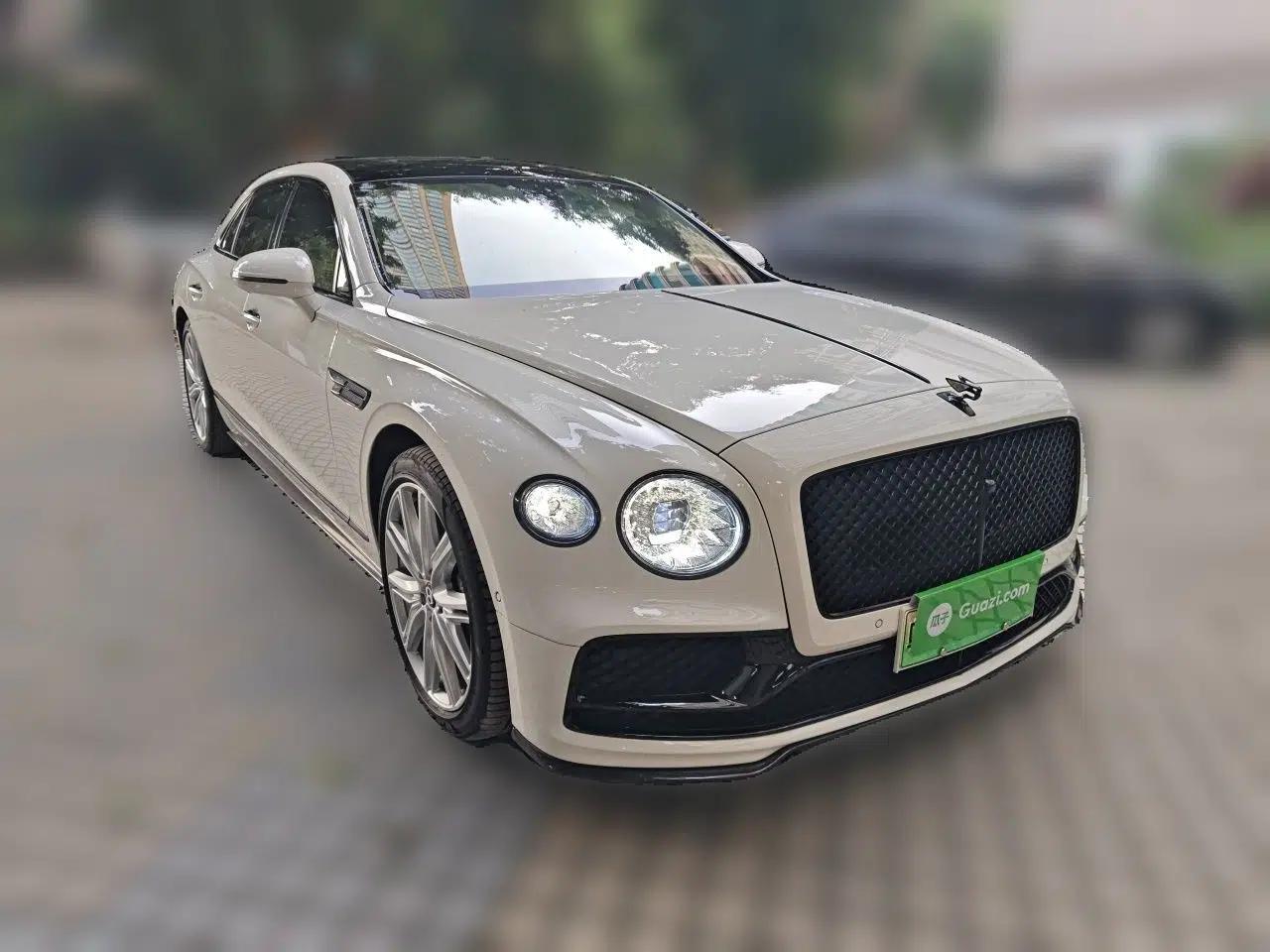Bentley Flying Spur Plug-in Hybrid 2024 2.9T V6 Hybrid — миниатюра 3