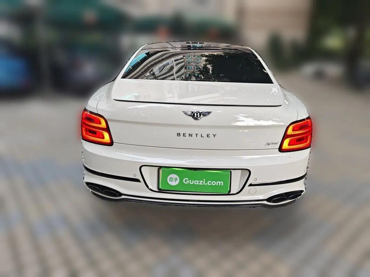 Bentley Flying Spur Plug-in Hybrid 2024 2.9T V6 Hybrid — миниатюра 5
