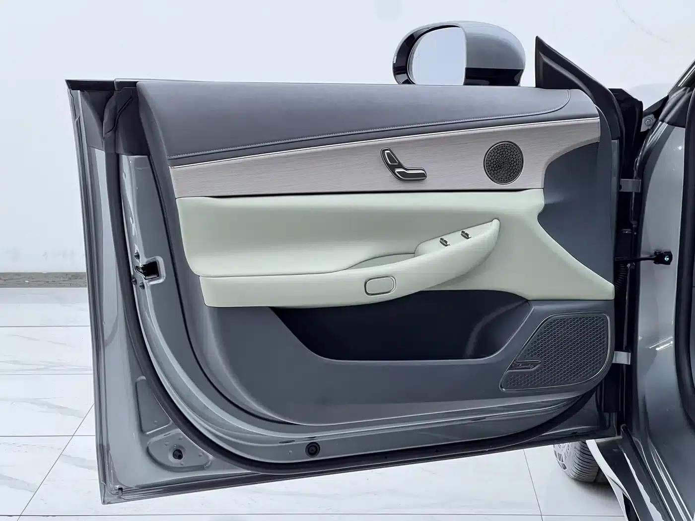 Exeed ES 2025 Range Extender Pro Highway Assist Driving — миниатюра 16
