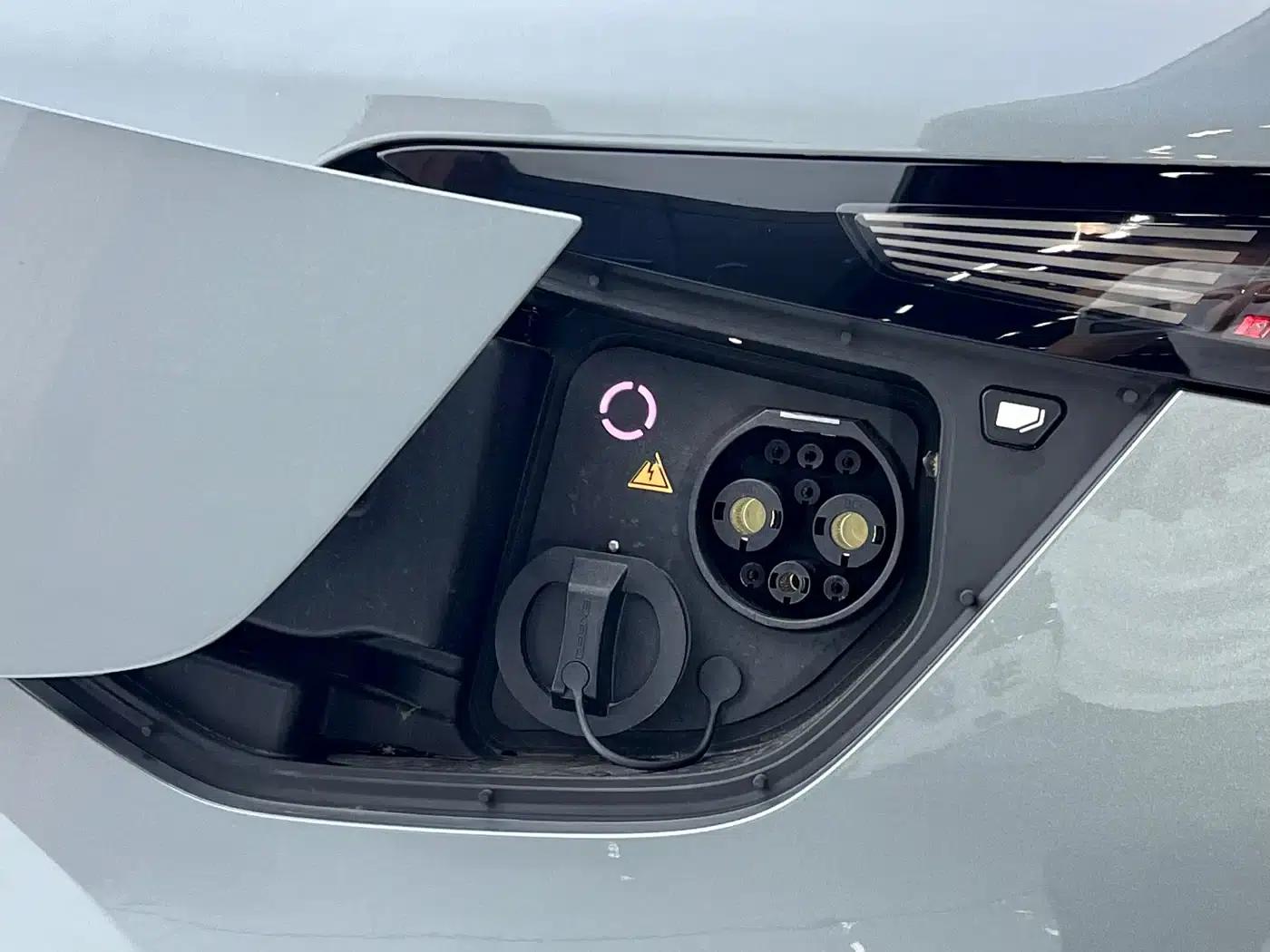 Exeed ES 2025 Range Extender Pro Highway Assist Driving — миниатюра 30