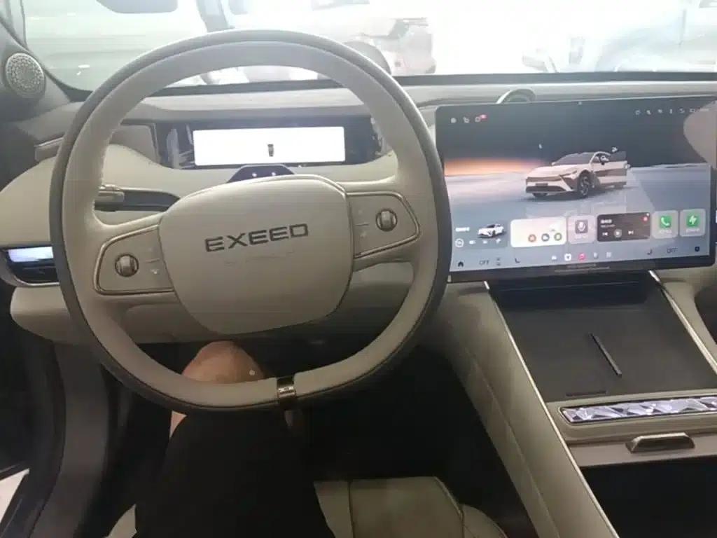 Exeed ES 2025 Range Extender Pro Highway Assist Driving — миниатюра 11
