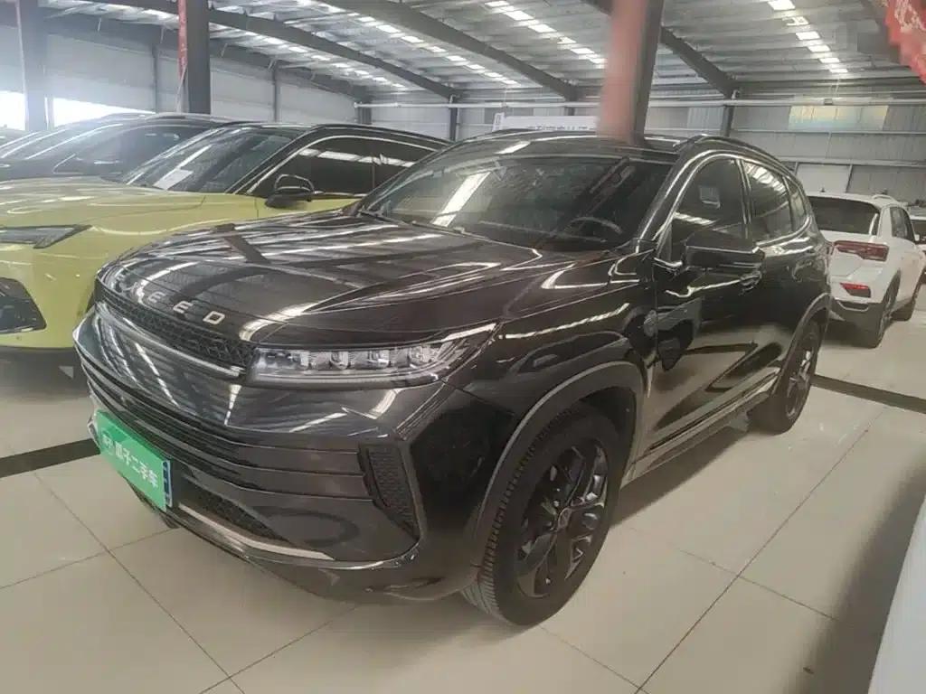 2022 Exeed Chasing the Wind Versailles Edition 1.6T DCT Rising Wind Edition — миниатюра 1