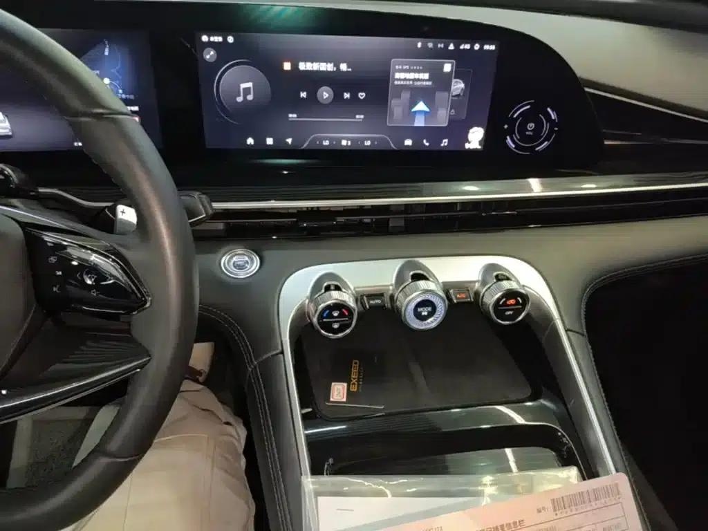 Exeed Yaoguang 2023 400T 4WD Premium Edition — миниатюра 13