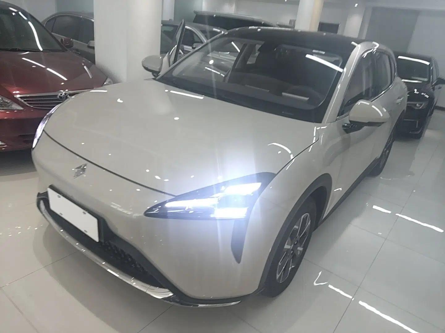 Baojun Yunhai 2026 Model 500km Pure Electric Standard Edition — миниатюра 1