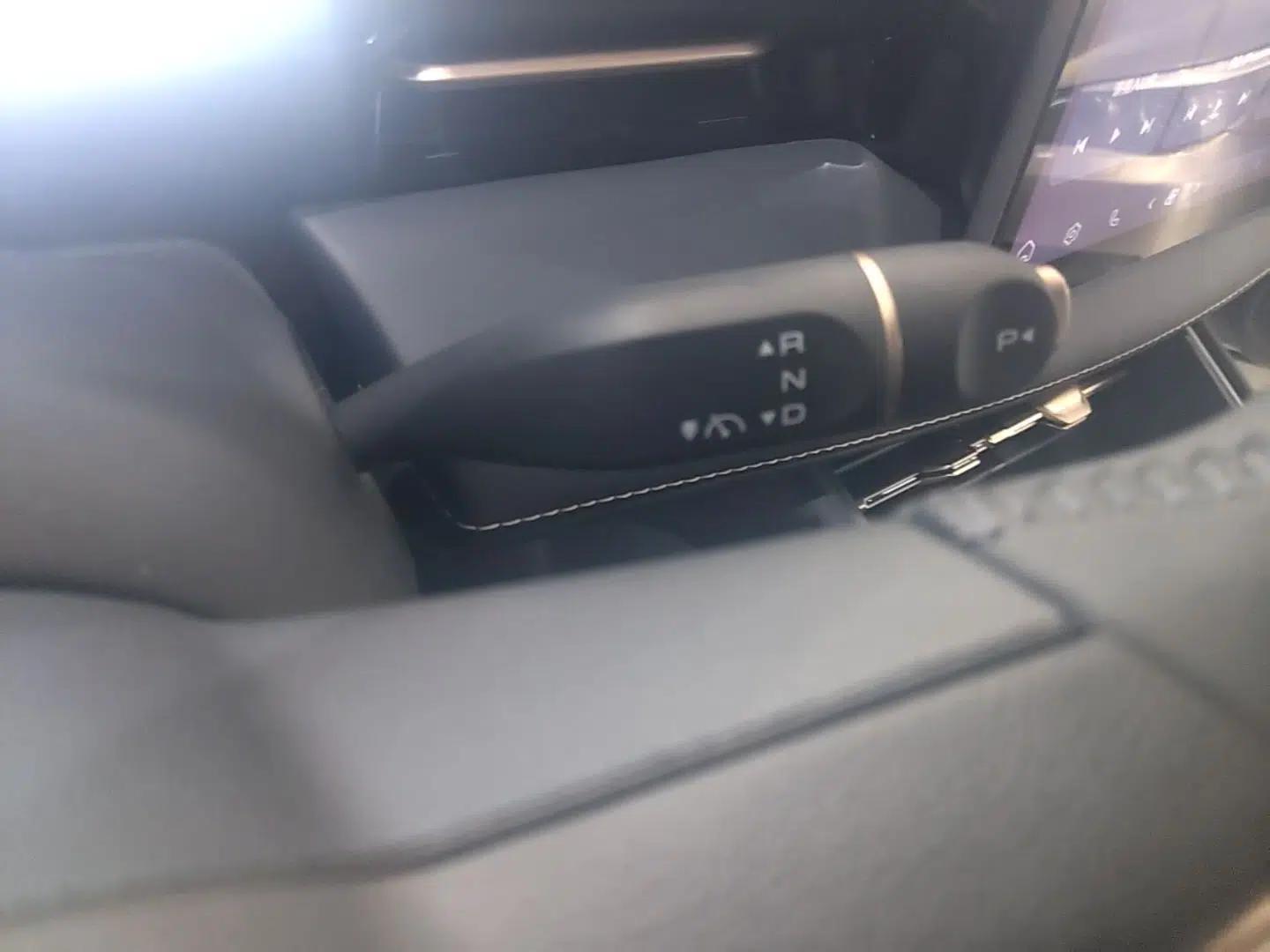 Baojun Yunhai 2026 Model 500km Pure Electric Standard Edition — миниатюра 16