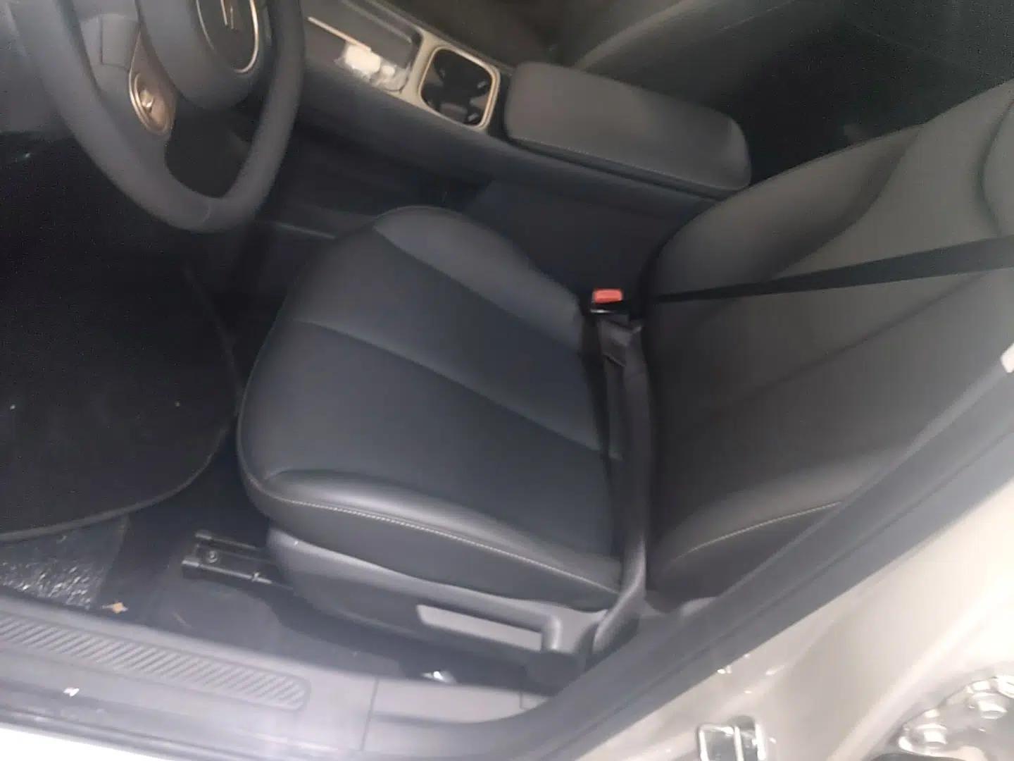 Baojun Yunhai 2026 Model 500km Pure Electric Standard Edition — миниатюра 17
