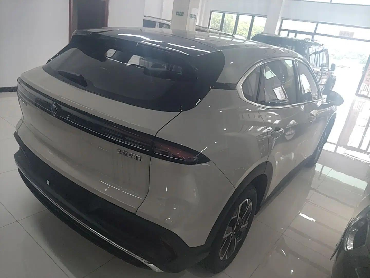 Baojun Yunhai 2026 Model 500km Pure Electric Standard Edition — миниатюра 6