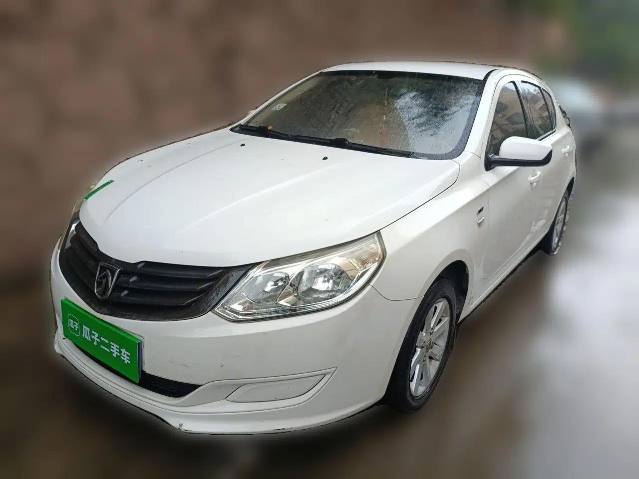 Baojun 610 2014 1.5L manual standard version — миниатюра 1