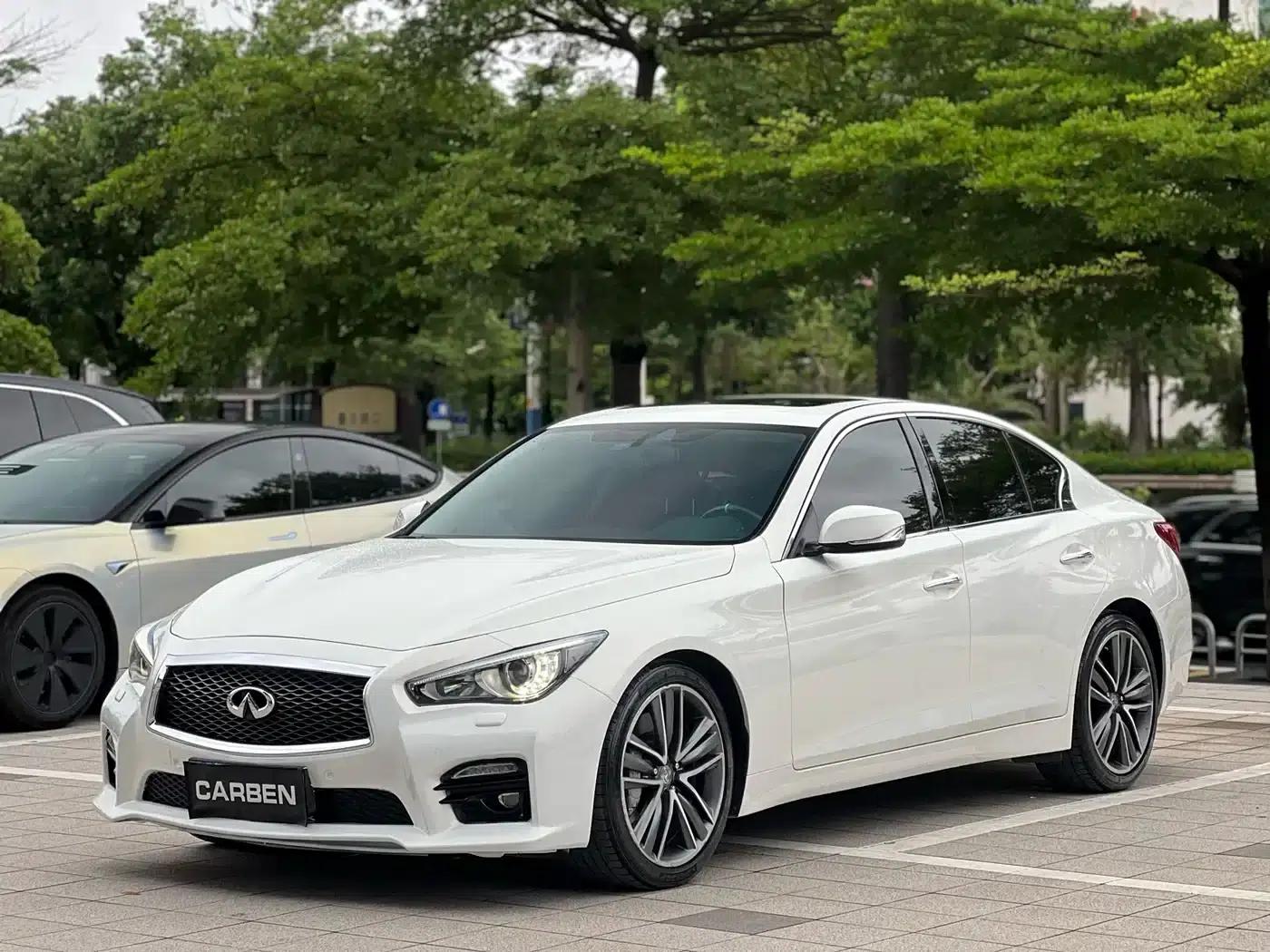 Infiniti Q50 2014 3.7L Luxury Sport Edition — миниатюра 1