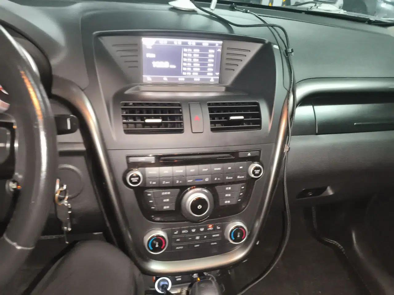 Bestune X80 2015 1.8T Automatic Luxury Model — миниатюра 13