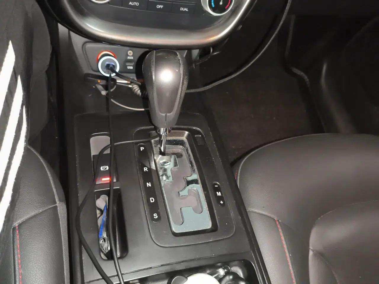 Bestune X80 2015 1.8T Automatic Luxury Model — миниатюра 14