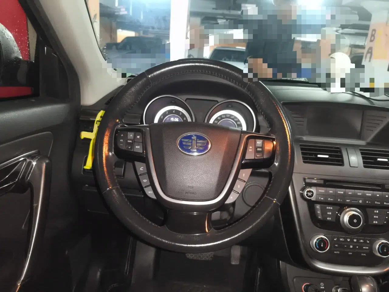 Bestune X80 2015 1.8T Automatic Luxury Model — миниатюра 10