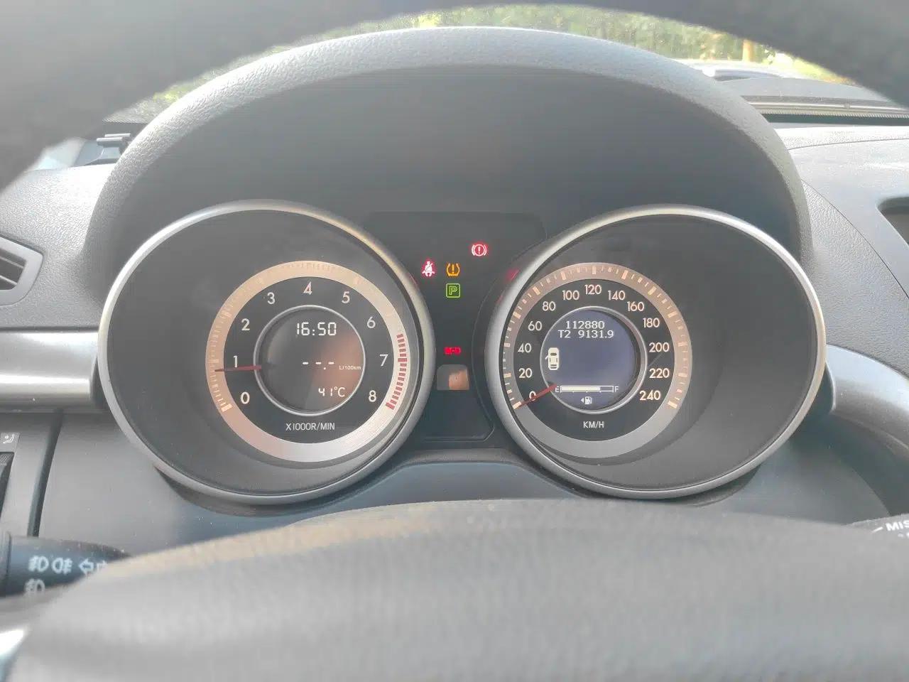 Bestune X80 2015 2.0L automatic luxury version — миниатюра 11