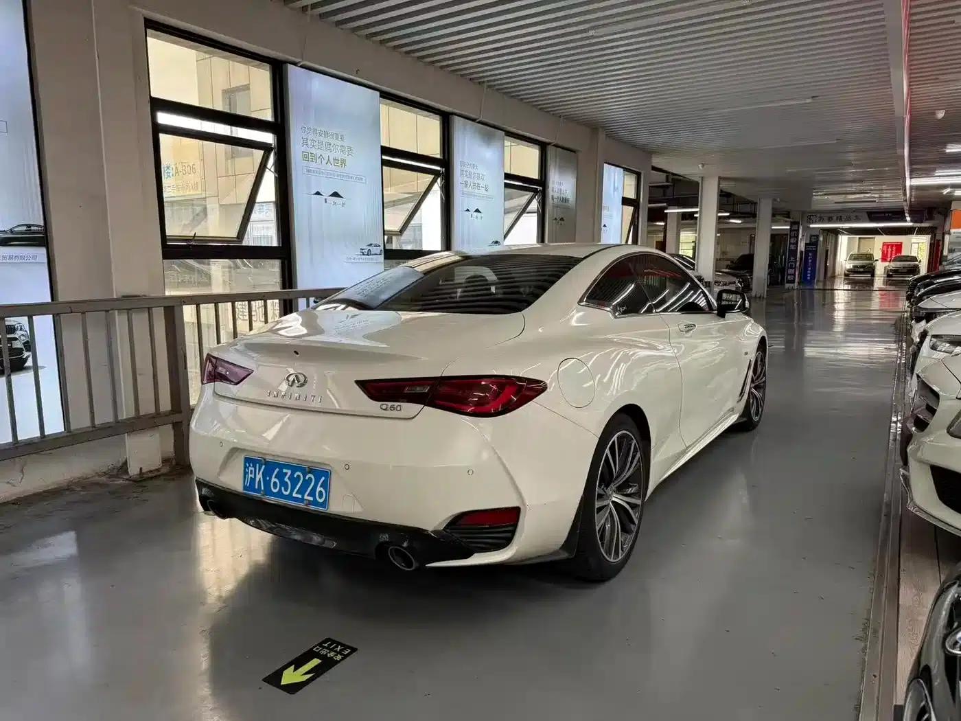 Infiniti Q60 2017 2.0T Luxury Edition — миниатюра 5