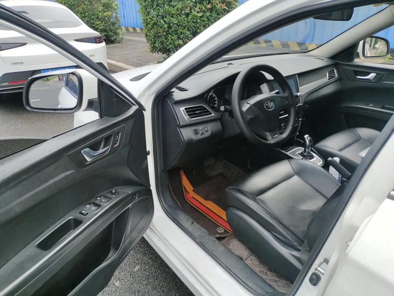 Bestune B30EV 2019 EV400 — миниатюра 16