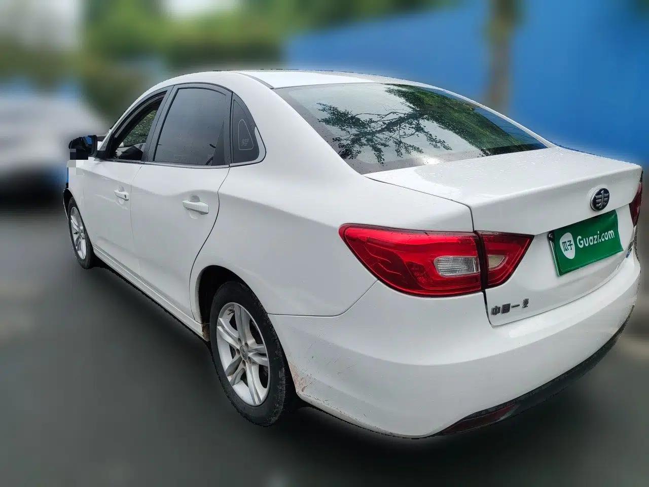 Bestune B30EV 2019 EV400 — миниатюра 4