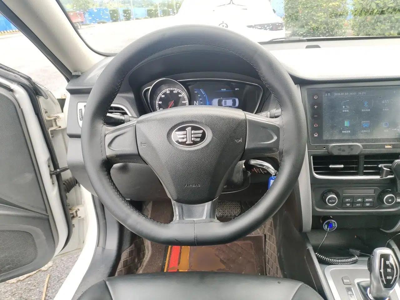 Bestune B30EV 2019 EV400 — миниатюра 10