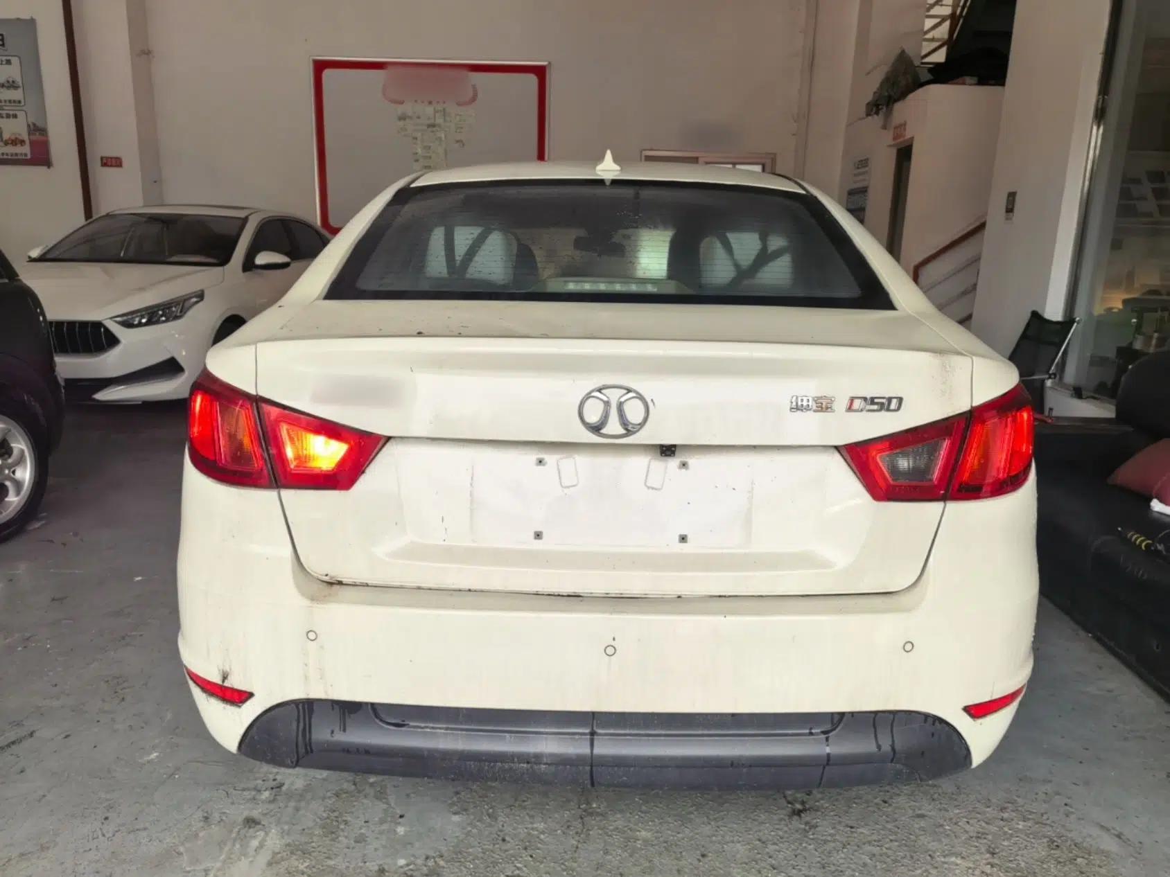 BAIC Senova D50 2014 1.5L CVT Standard Edition — миниатюра 5