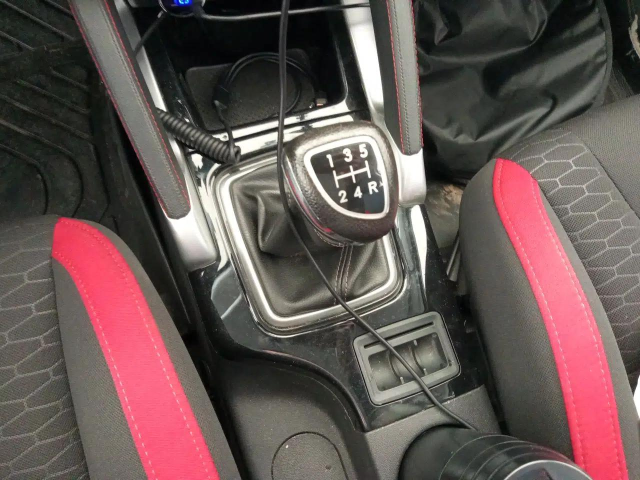 BAIC Senova X35 2016 1.5L Manual Elite Edition — миниатюра 11