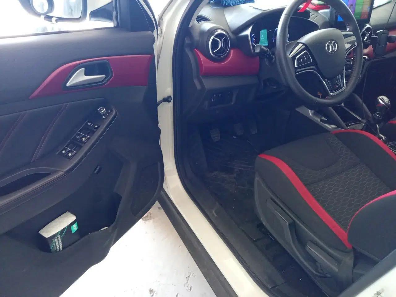 BAIC Senova X35 2016 1.5L Manual Elite Edition — миниатюра 13