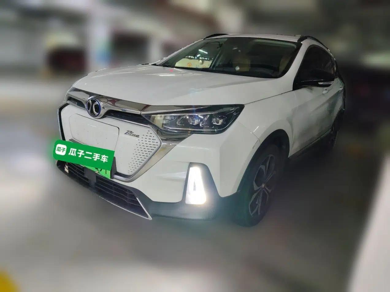 BAIC Beijing EX5 2019 Enjoyment Edition — миниатюра 1