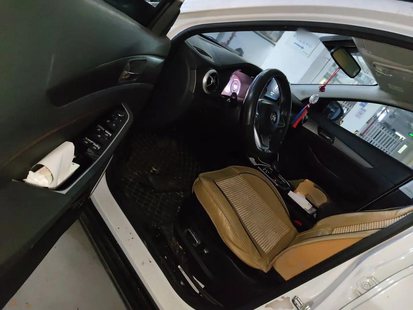 BAIC Beijing EX5 2019 Enjoyment Edition — миниатюра 16