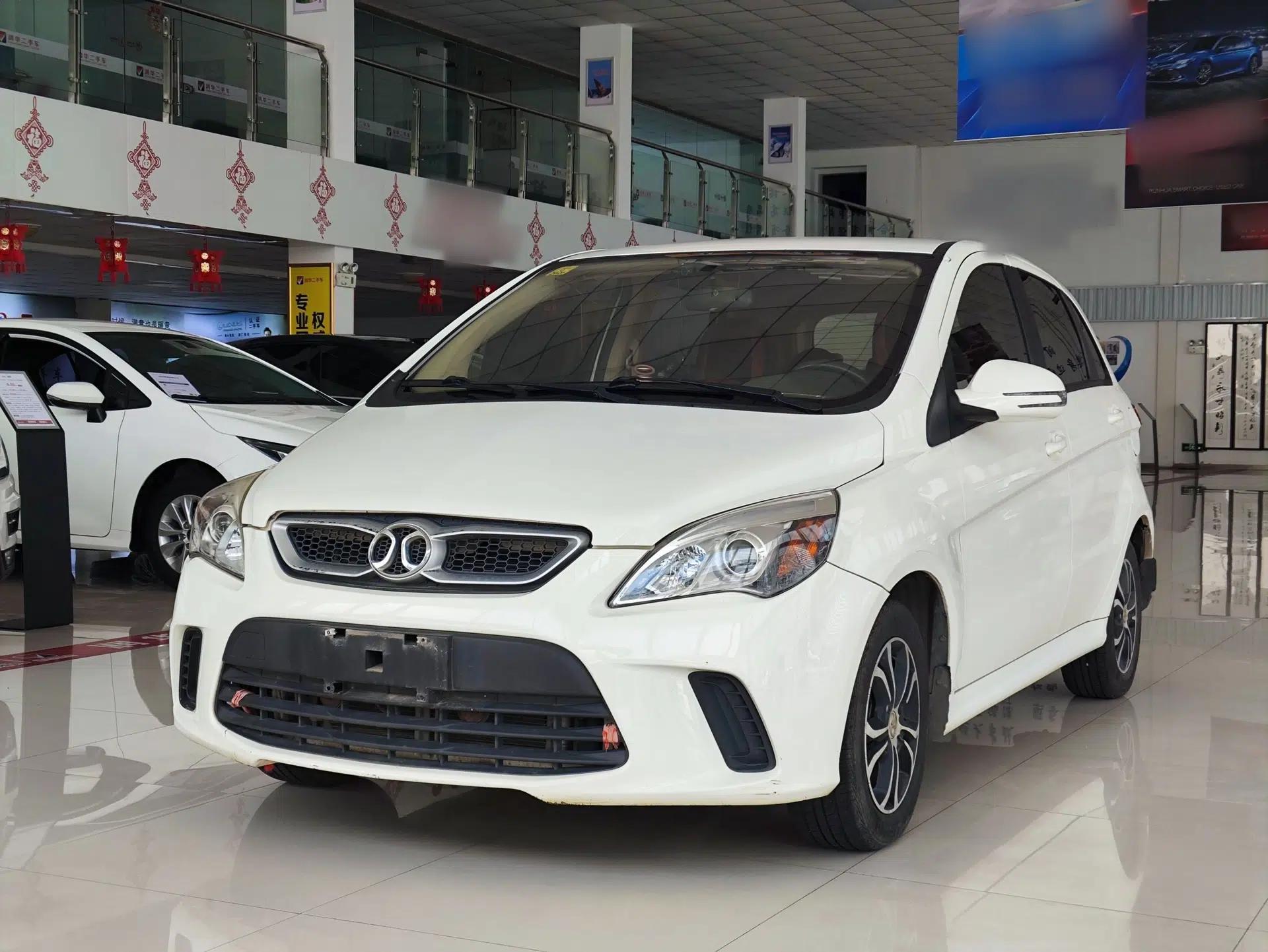 BAIC Senova D20 2015 Hatchback 1.5L Manual Lotte Edition — миниатюра 1