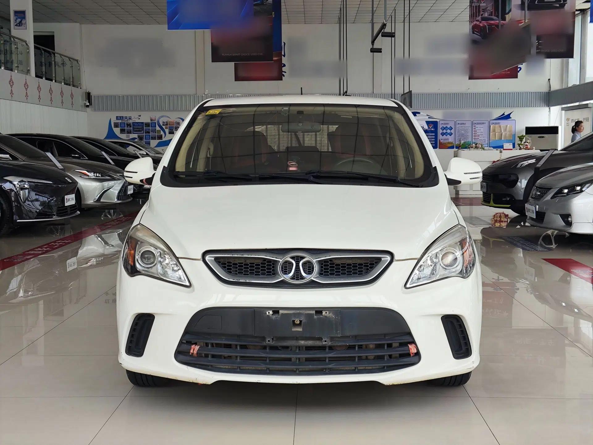 BAIC Senova D20 2015 Hatchback 1.5L Manual Lotte Edition — миниатюра 2